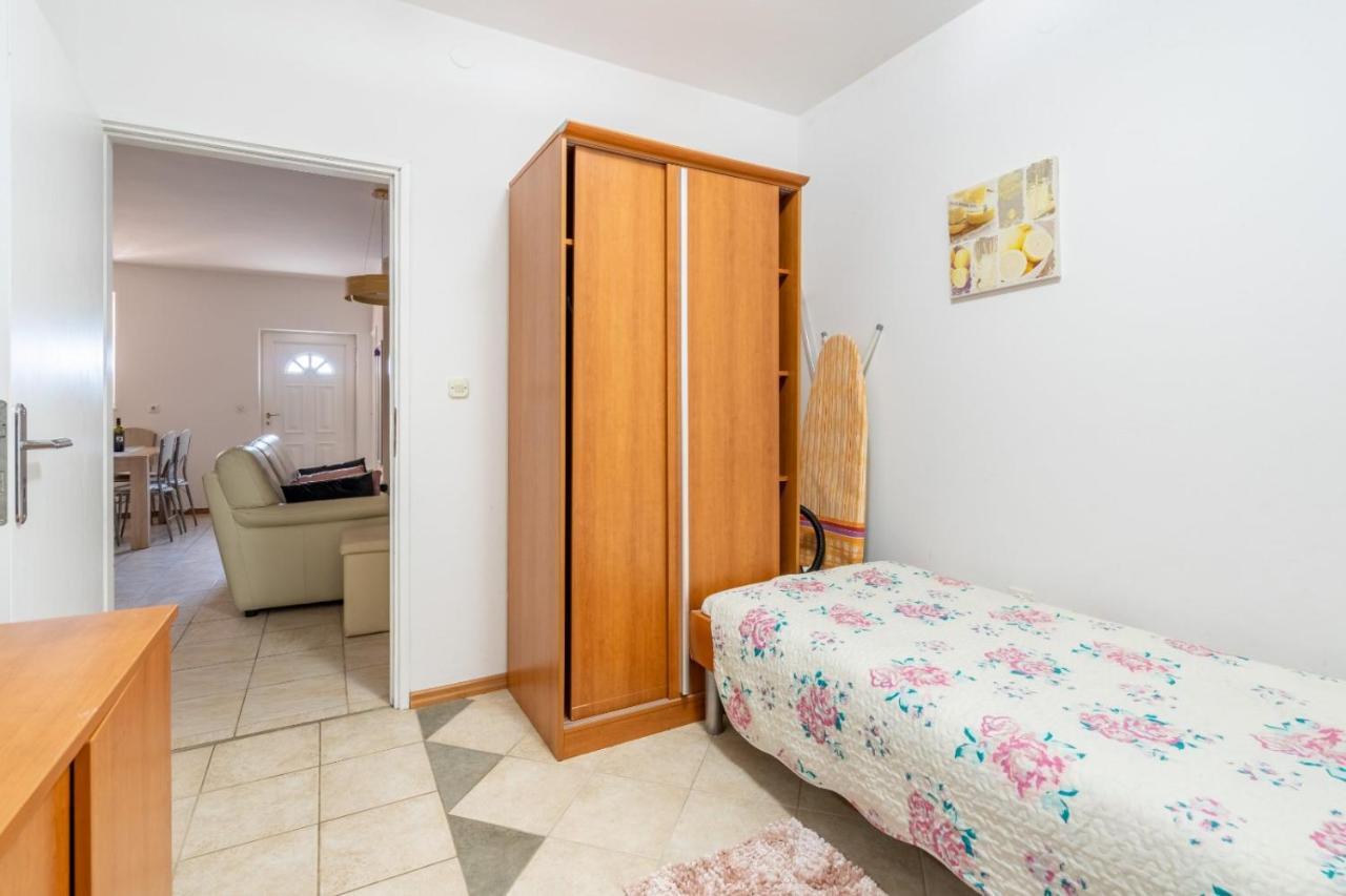 Appartamento Lola 2 Rovigno Esterno foto